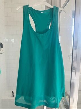 LULULEMON Racerback Tank Top Aqua Turquoise Teal Size small Sheer Curved Hem